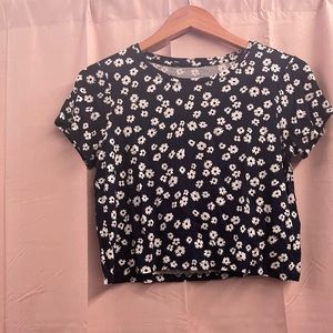 Small crop top shirt